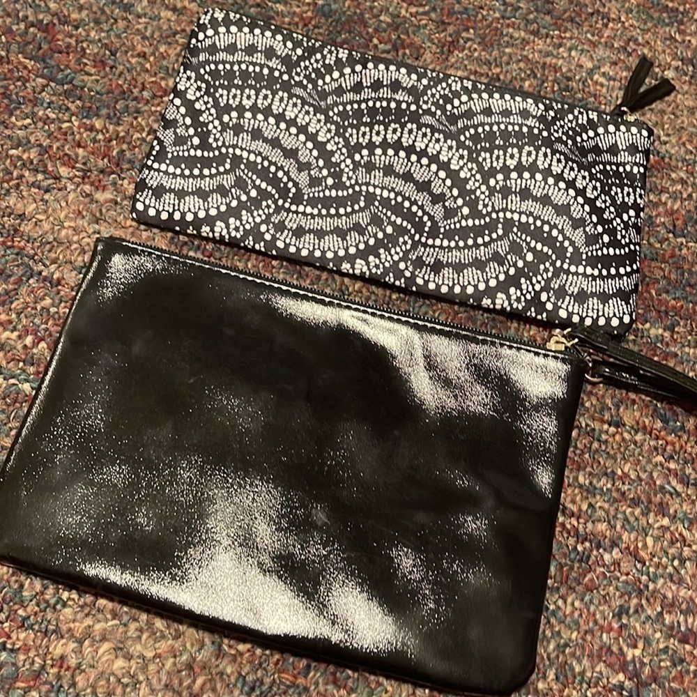 Lot of two Victoria’s Secret wristlet and make up bag - Picture 3 of 4